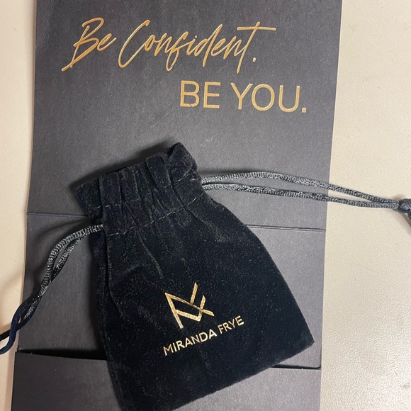 L Hexagon Charm - Picture 5 of 5